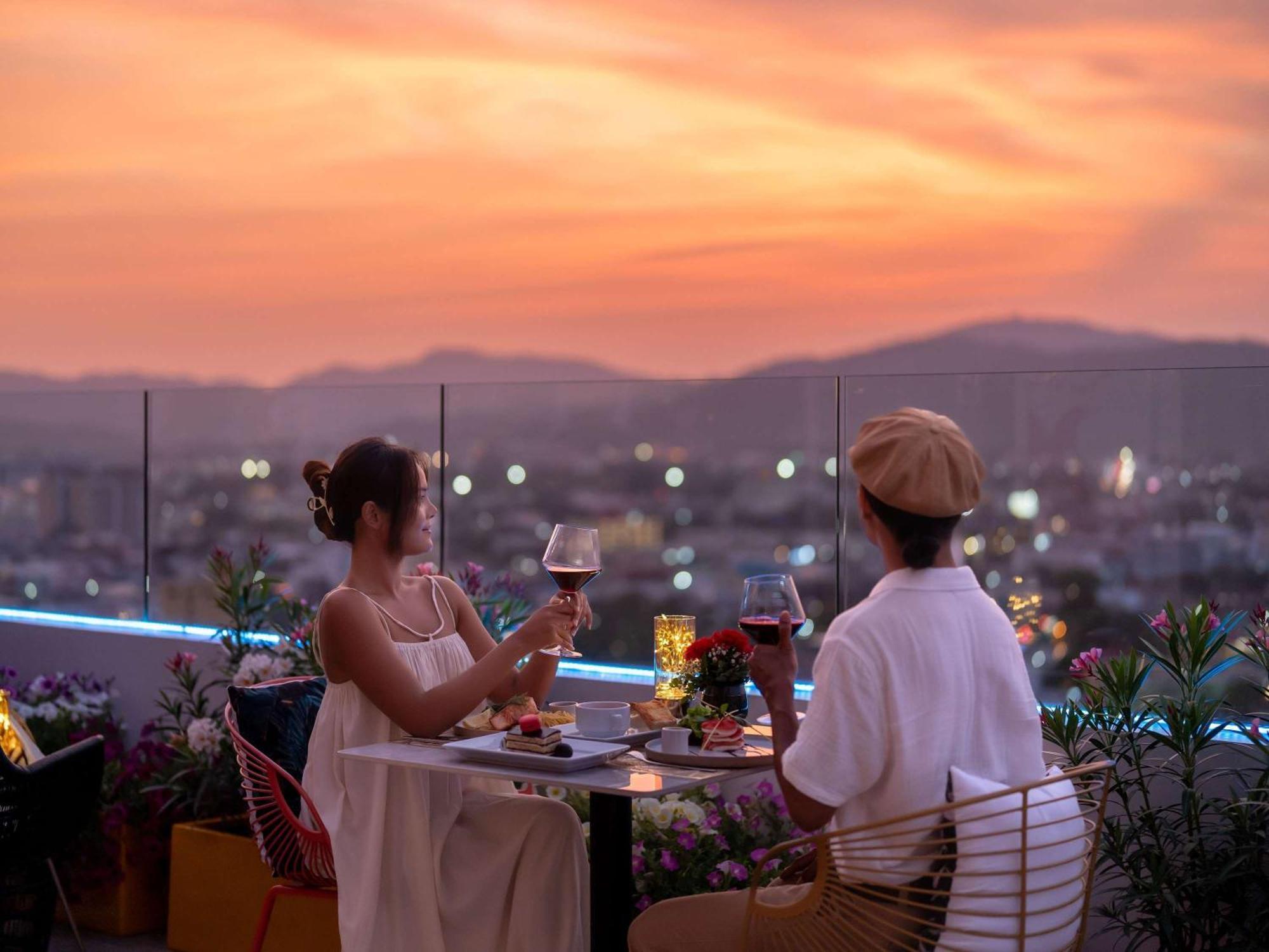 Novotel Phuket City Phokeethra エクステリア 写真